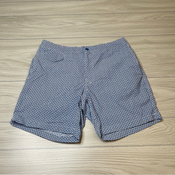 J. Crew Mid Length 7” Blue White Swim Lined Shorts Trunks Mens Size 32 - Picture 2 of 15